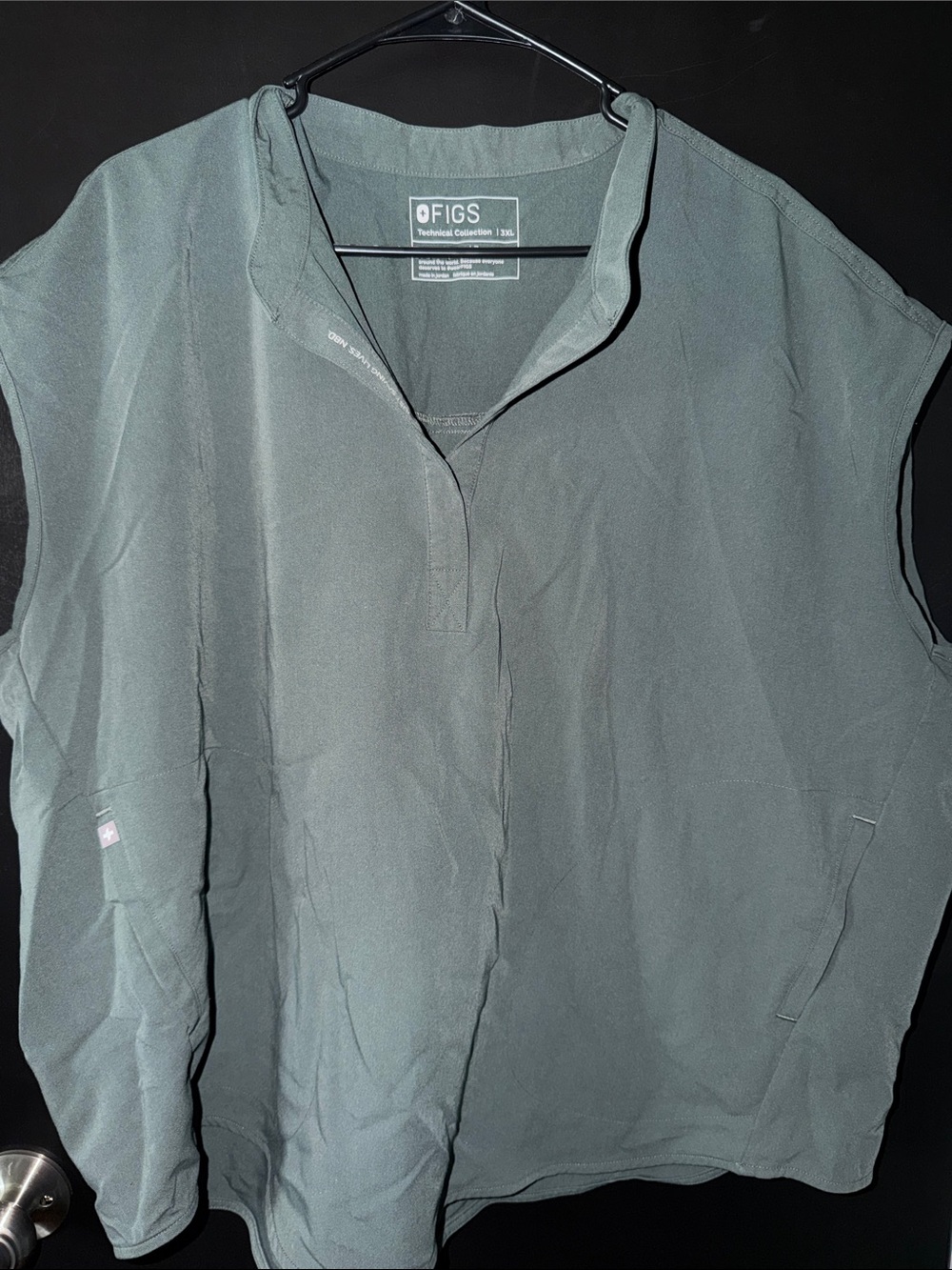 Figs Womans Olive Green Tech Pullover Tank